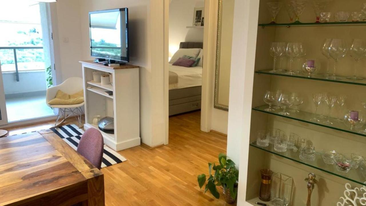 Апартаменты Apartman Greta Сплит Экстерьер фото